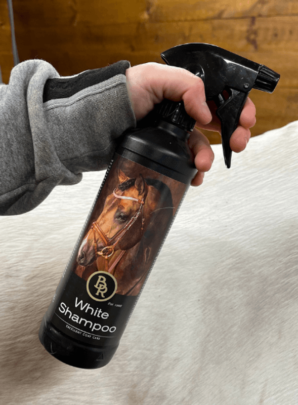 BR Grooming White Shampoo med macadamianøtteolje – For en strålende hvit og glansfull pels