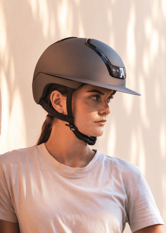 KASK Nemesi Ash Brown Wide Peak Metal inkl. liner